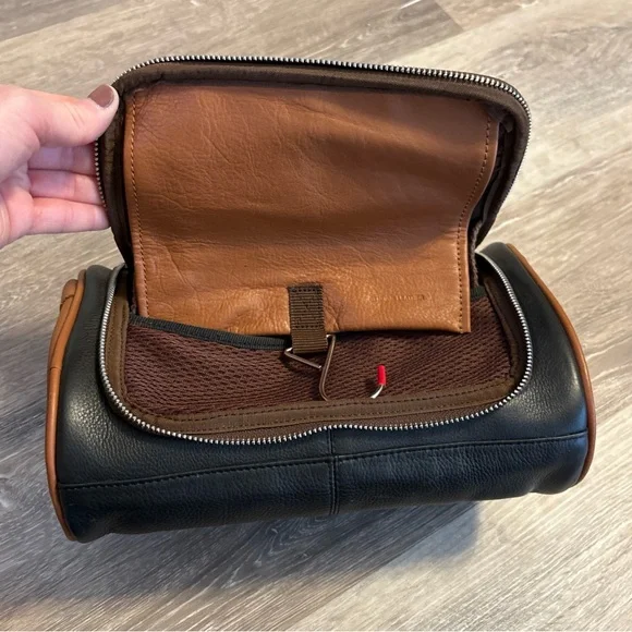 Genuine Leather Toiletry Case Men’s Brown & Black Travel Piece Organize Vacation - Picture 9 of 13